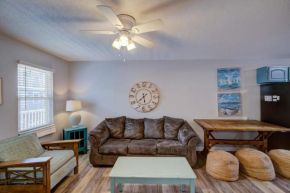 Amazing condo near the beach with covered parking
